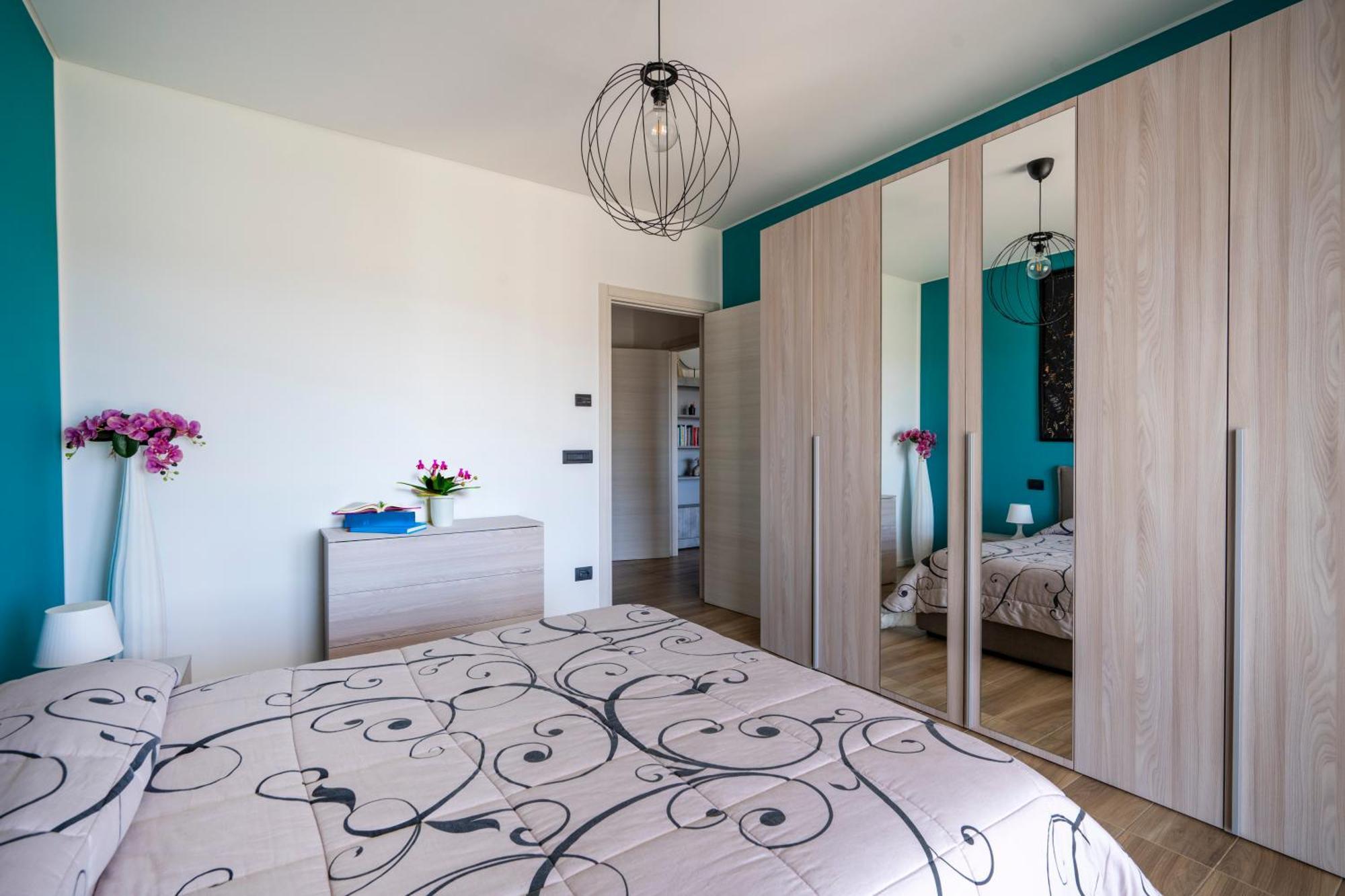 Kind Park - Sleek Apartment With Terrace & Parking Bari Eksteriør bilde